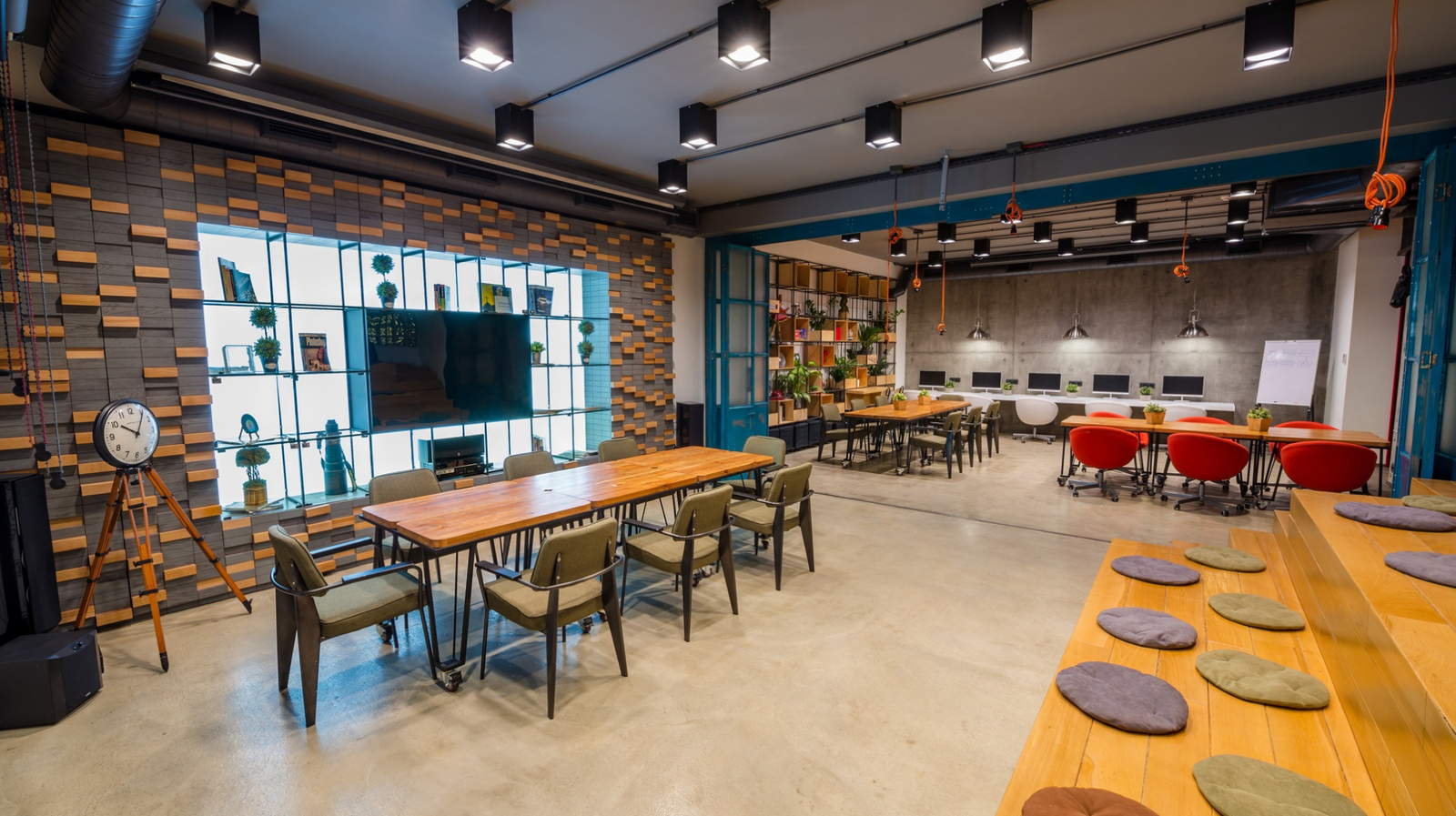 Commercial Interiors in Gurugram by 3rd dimension